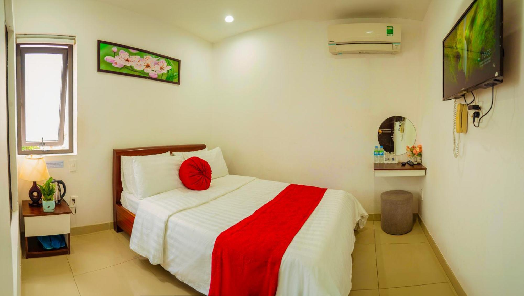 Khach San Trung Hieu Vung Tau Hotell Exteriör bild