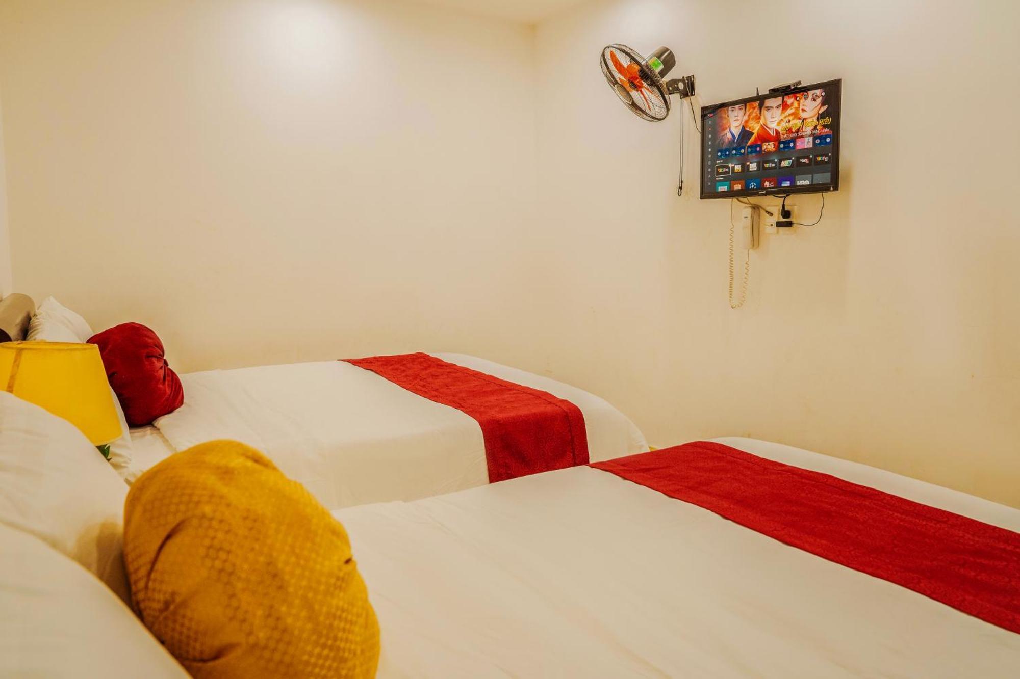 Khach San Trung Hieu Vung Tau Hotell Exteriör bild