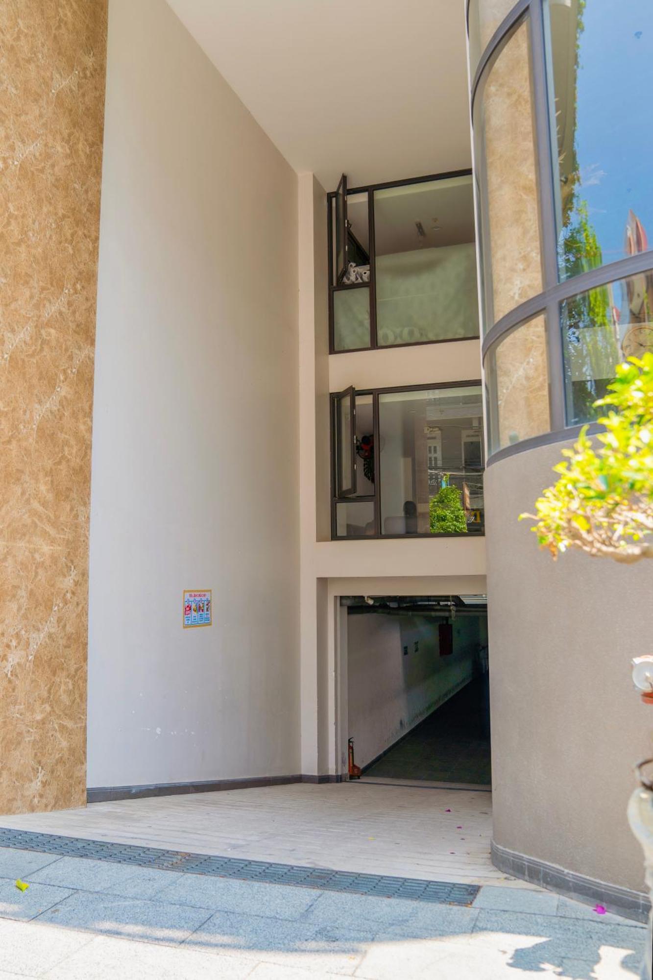 Khach San Trung Hieu Vung Tau Hotell Exteriör bild