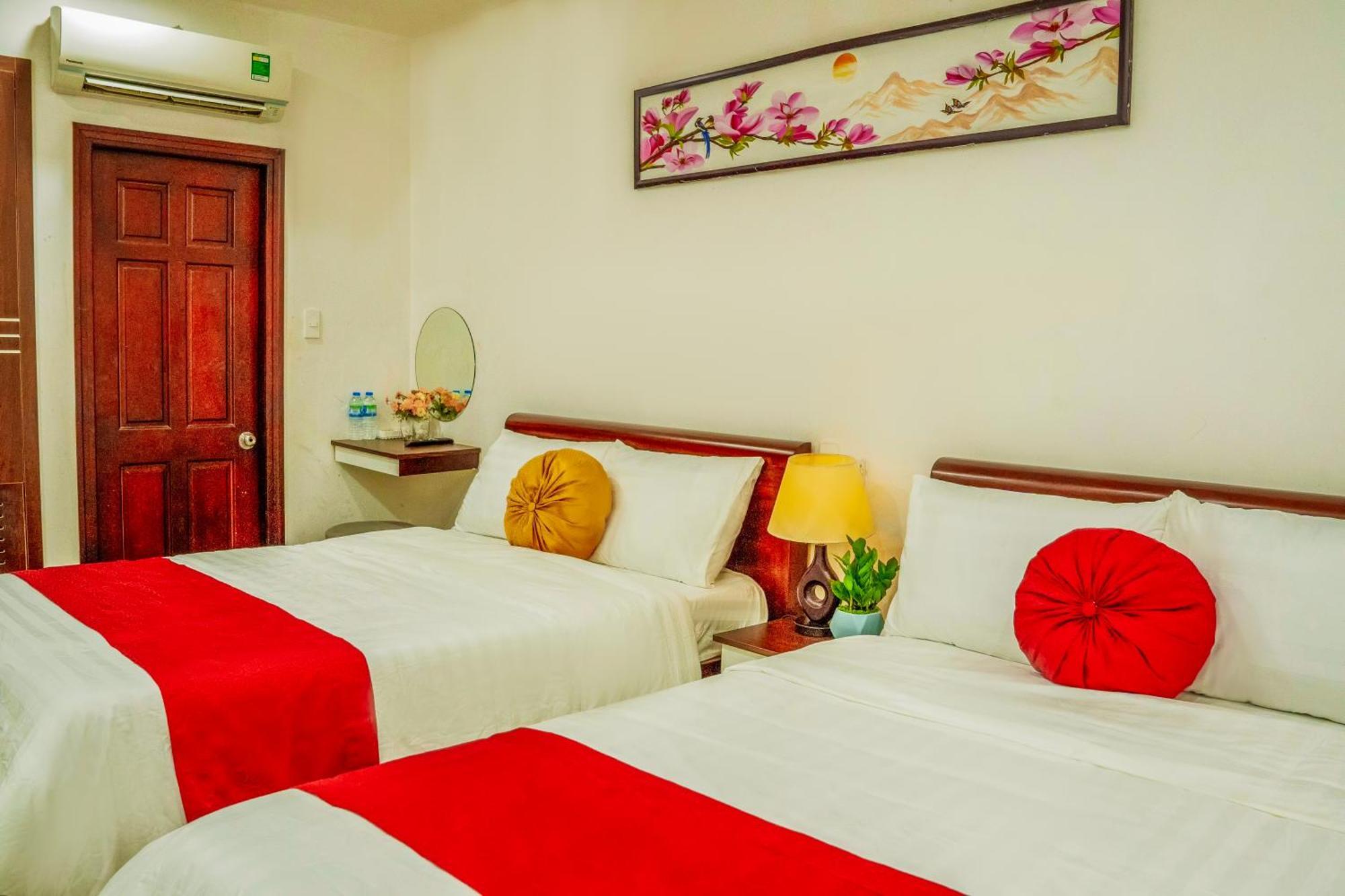 Khach San Trung Hieu Vung Tau Hotell Exteriör bild