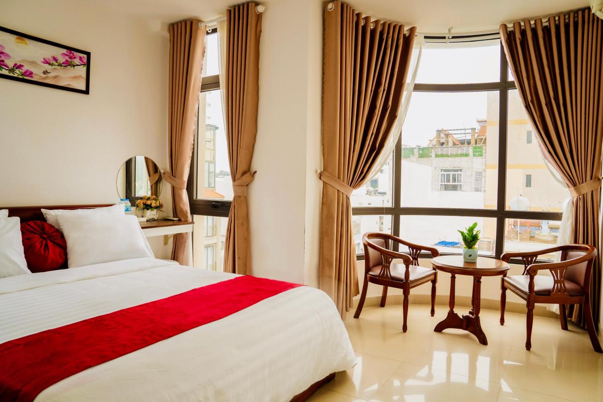 Khach San Trung Hieu Vung Tau Hotell Exteriör bild