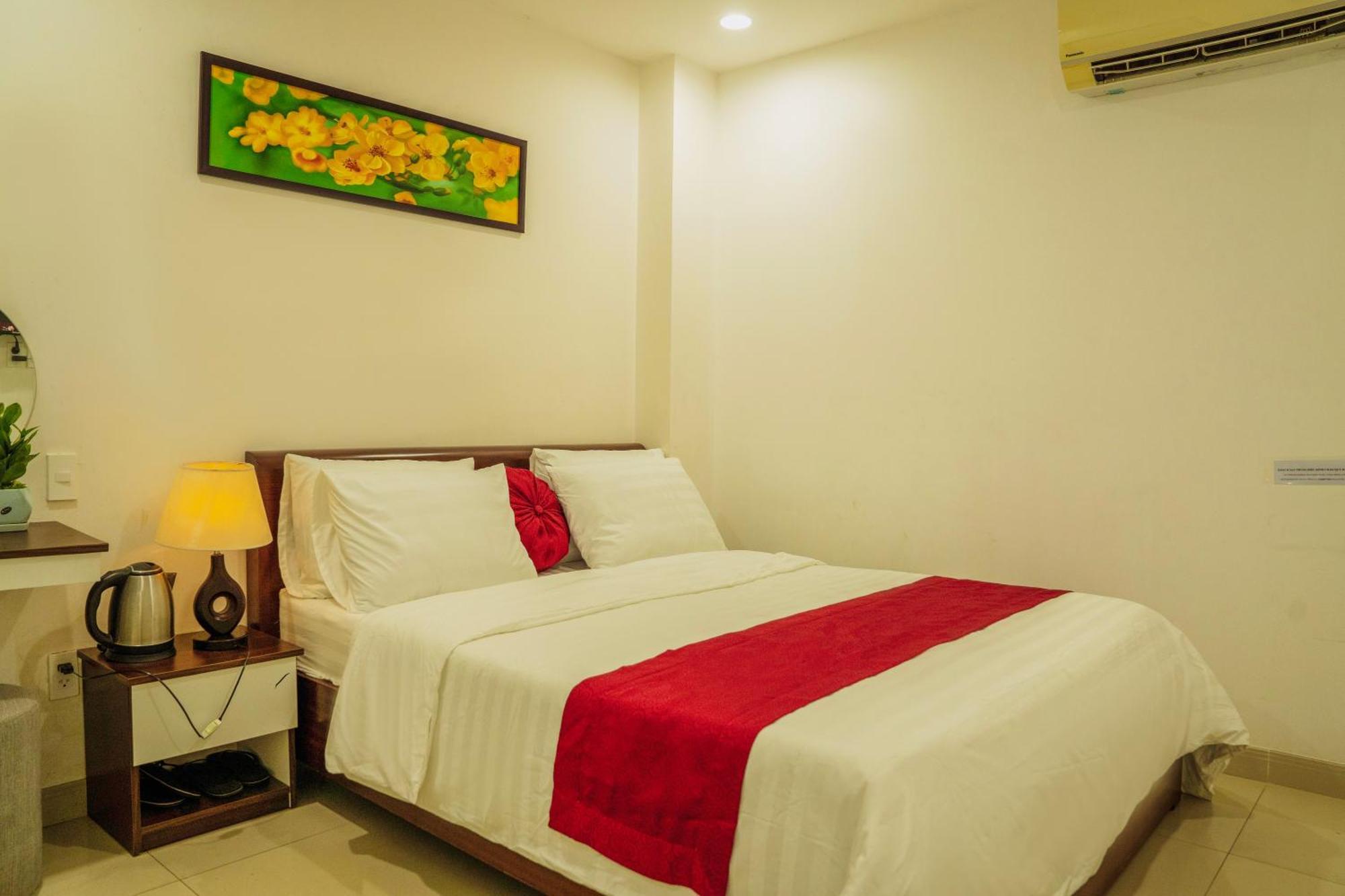 Khach San Trung Hieu Vung Tau Hotell Exteriör bild